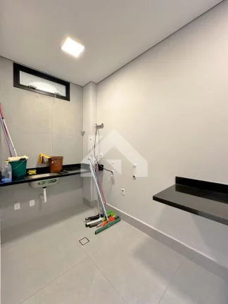 Imagem Casa de Condomínio em Alphaville - Santana de Parnaíba