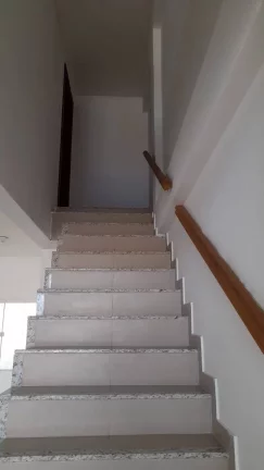 Imagem locação Loja pé direito alto x sobre loja atlântico norte Macaé RJ. 120m2