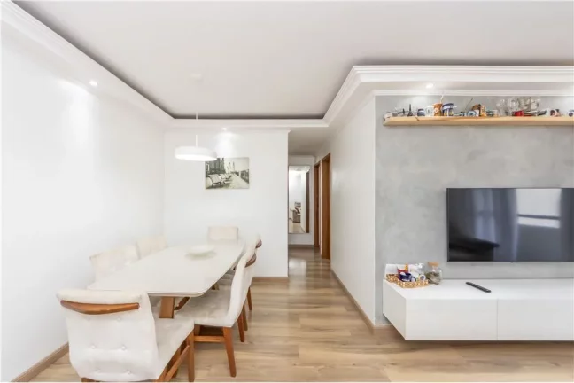 Imagem OPORTUNIDADE - Apto com 3 Dorms à venda no Pq Continental
