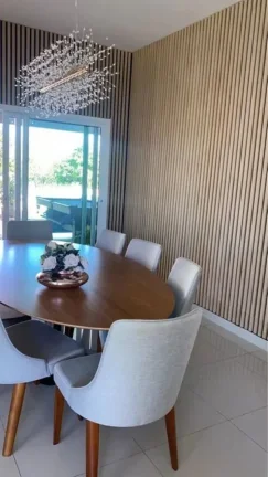 Imagem Casa em condomínio de luxo no bairro Caguassu em Sorocaba-SP: 3 quartos, 1 suíte, 4 banheiros, 4 vagas de garagem.