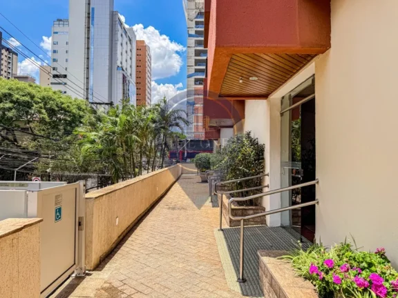 Imagem Imperdível apartamento à venda na Vila Mariana em São Paulo-SP: 2 quartos, 1 suíte, 4 banheiros, 3 vagas, 127m².