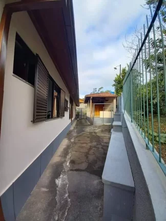 Imagem LINDA CASA A VENDA NO BAIRRO: VALE DOS PINHEIROS - NOVA FRIBURGO.