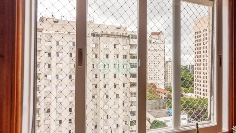 Imagem Ótimo apartamento à venda no Itaim: - Área: 138m² - 03 dormitórios - 01 suíte - com hidro - 01...