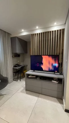 Imagem Lindo sobrado triplex com 2 suites, 4 banheiros, espaço goumert com churrasqueira, garagem box , piscina e salão de festas.