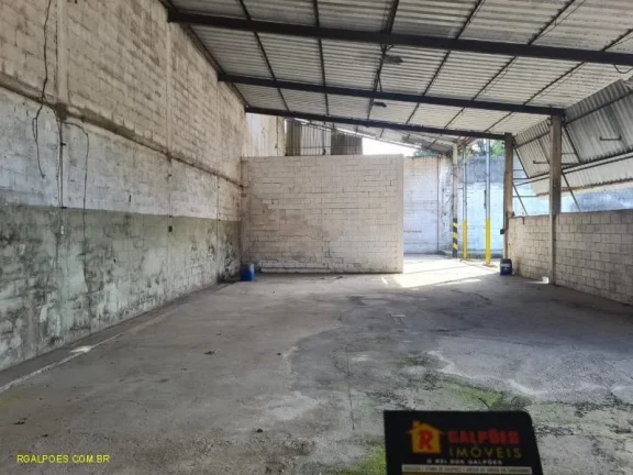 Imagem Galpão para Locação em DUQUE DE CAXIAS, Figueira, 2 banheiros