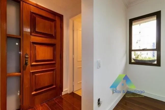 Imagem Apartamento à venda com 127m², 3 quartos e 2 vagas