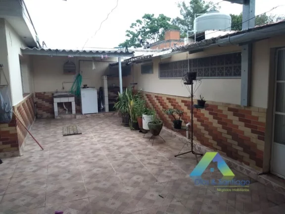 Imagem Casa com 4 Quartos à Venda, 350 m²