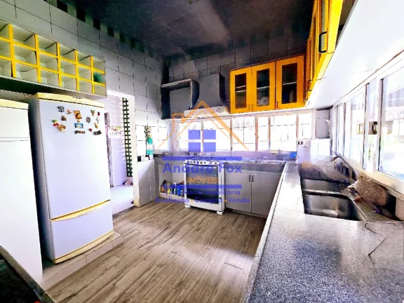 Imagem Casa com 5 quartos, 2 suítes, quintal, garagem para 3 carros, terreno 12X35, à venda, 215 m² por R$ 630.000 - Méier - Rio de Janeiro - RJ