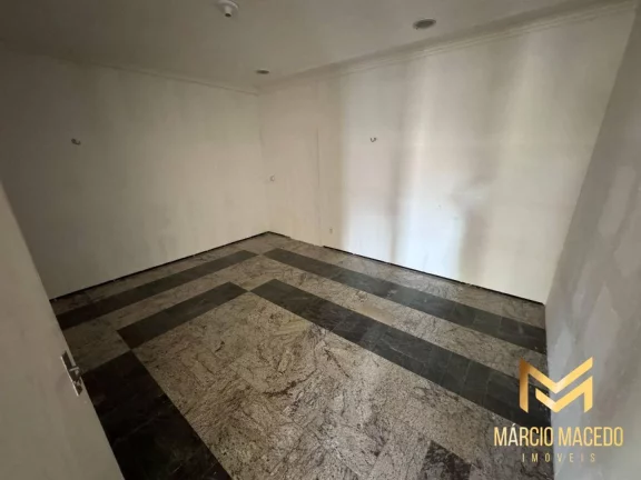 Imagem Casa com 7 dormitórios à venda, 641 m² por R$ 895.000,00 - São João Do Tauape - Fortaleza/CE