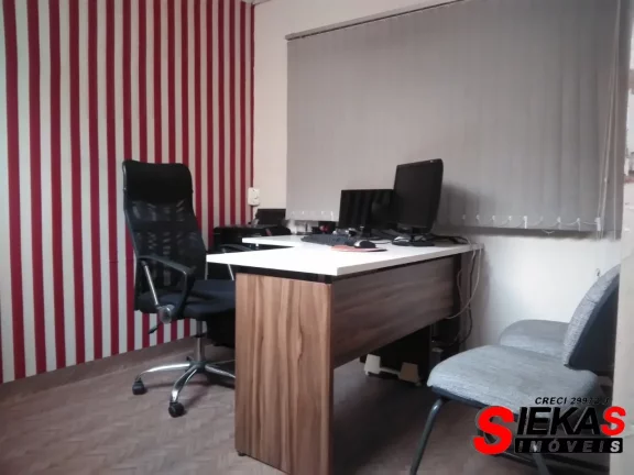 Imagem Salão Comercial na Vila Santana, São Paulo-SP: 2 Salas, 6 Banheiros, 3 Vagas, 300m². Venha Conferir!