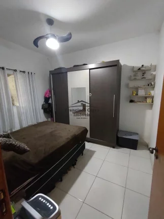 Imagem Casa à venda no bairro Jardim Esperança - Guaratinguetá/SP