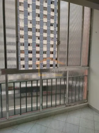 Imagem Apto com 3 dormitórios, sendo 1 suíte, sala ampla, sacada, banheiro social, cozinha, área de serv...