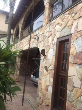 Imagem Casa com 3 dormitórios à venda - Milanez - Contagem/MG