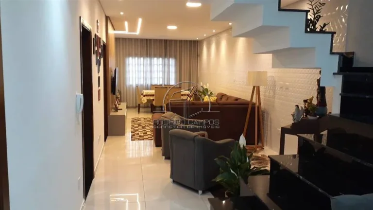 Imagem Espaçosa Casa Sobrado 5 Quartos Centro Peruíbe SP à Venda