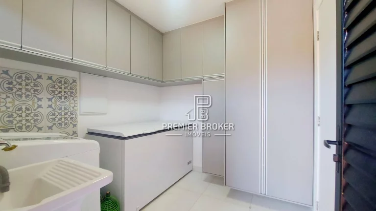 Imagem Casa à venda, 260 m² por R$ 1.000.000,00 - Pessegueiros - Teresópolis/RJ