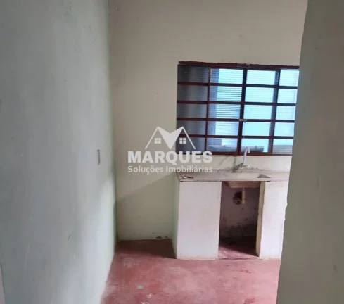 Imagem Imovel com 3 casas, terreno de 400m2