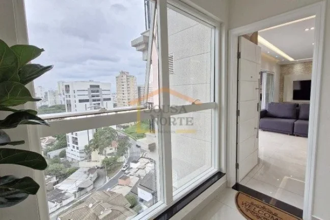 Imagem Apartamento com 9 anos de construção, totalmente reformado, com 4 dormitórios, sendo 2 suítes. C...