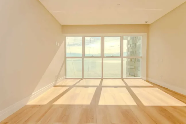 Imagem Apartamento com 3 suítes e 3 vagas de garagem em Balneário Camboriú