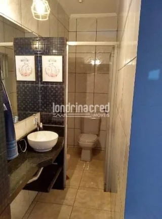 Imagem Imóvel completo na Região Sul de Londrina com 252m², jardim privativo, churrasqueira e aquecedor solar