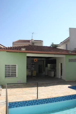 Imagem Casa comercial e ou residencial com piscina, sauna...