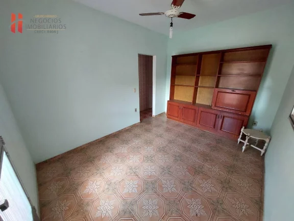 Imagem EXCELENTE CASA TRIPLEX COM 225M² E PISCINA