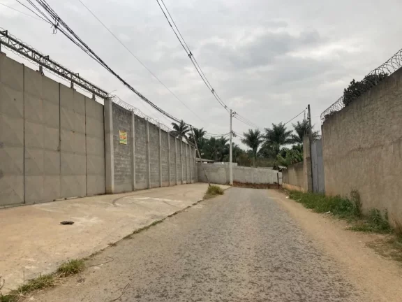 Imagem Área à venda, 4000 m² por R$ 1.600.000,00 - Veraneio Maracanã - Itaquaquecetuba/SP