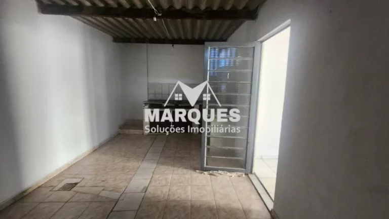 Imagem Imóvel c/ Salão Comercial á 100mts da Av. Brasil