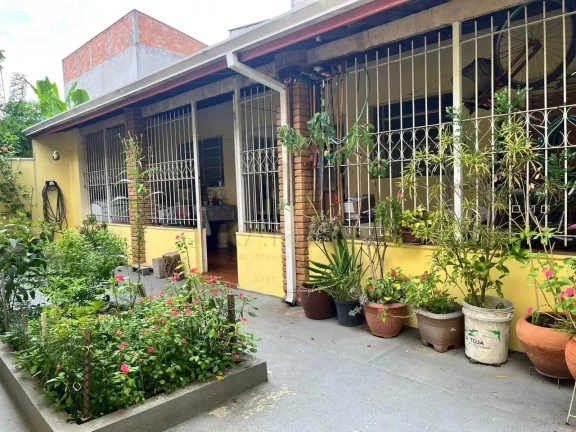 Imagem Linda Casa Reformada Zona Leste