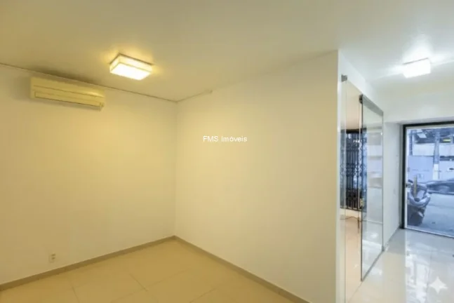 Imagem Conjunto Comercial em Indianópolis, com 118m²