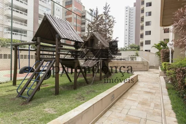 Imagem Apartamento reformado na Vila Romana pronto para entrar e morar!
