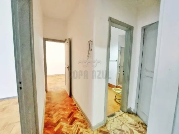 Imagem Leme – Avenida Nossa Senhora de Copacabana | Residencial › Apartamento 3 quarto(s) à Venda