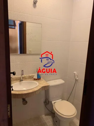 Imagem Ótima casa para aluguel de temporada em condomínio fechado a 100 metros da praia do Lázaro!!