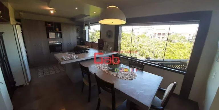 Imagem Casa com 4 dormitórios à venda, 201 m² por R$ 2.300.000,00 - Praia João Fernandes - Armação dos Búzios/RJ