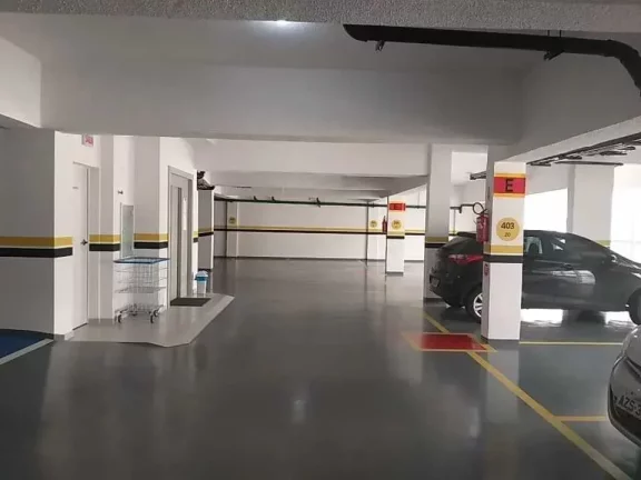 Imagem Apartamento com 2 dormitórios sendo 1 suíte e 1 vaga de garagem em Balneário Camboriú/SC