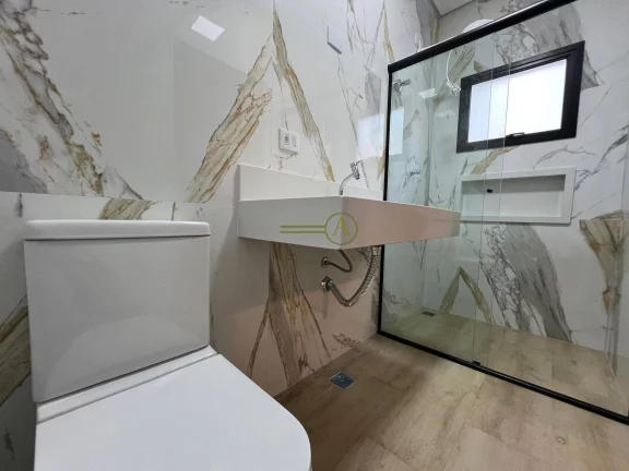 Imagem Casa térrea reformada a venda 300 metros da praia 3 suítes B. Oásis Peruíbe