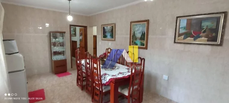 Imagem Casa com 3 Quartos à Venda, 265 m² em Centro - Pouso Alegre