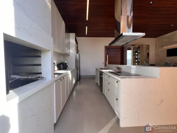 Imagem Casa Alto Padrão no Condomínio Villagio – Patos de Minas | Piscina, Energia Solar e 3 Suítes