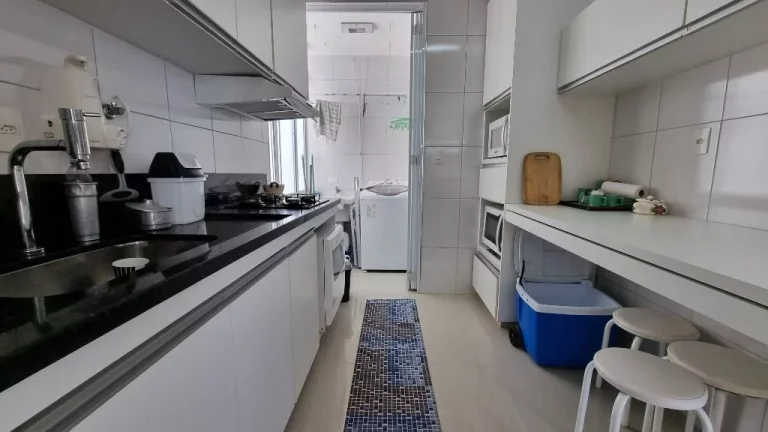 Imagem Apartamento com 3 dormitórios à venda, 90 m² - Pitangueiras - Guarujá/SP