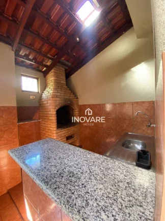 Imagem Casa com 3 dormitórios à venda, 270 m² por R$ 400.000,00 - Alvorada - Araporã/MG