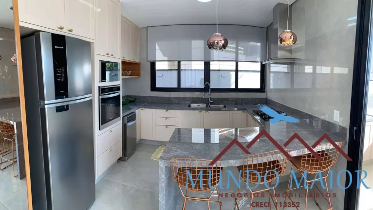 Imagem Casa de Condomínio com 4 Quartos e 4 suites à Venda, por R$ 4.800.000.00!