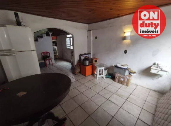 Imagem Sobrado com 5 quartos à venda por R$ 750.000 - Encruzilhada - Santos/SP