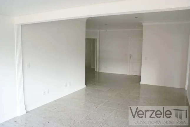Imagem Apartamento 3 dormitórios para Venda em Balneário Camboriú / SC no bairro Centro
