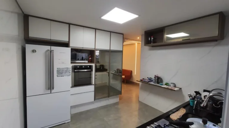 Imagem Sobrado para Venda em Santo André / SP no bairro Parque Capuava