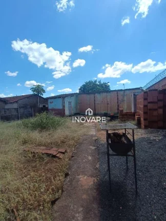 Imagem Casa com 2 dormitórios à venda por R$ 230.000,00 - Setor Paranaíba - Itumbiara/GO