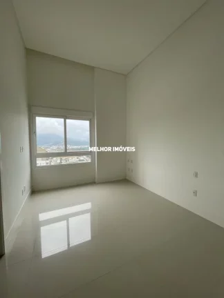 Imagem Cobertura Tríplex Frente Mar à Venda com 07 Suítes, Terraço com Piscina, Localizado na Barra Sul em Balneário Camboriú - SC