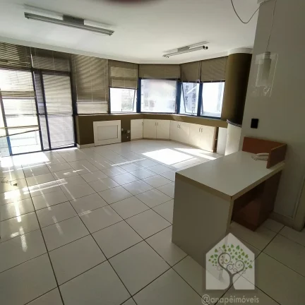 Imagem Sala comercial à venda no bairro Centro - Florianópolis/SC