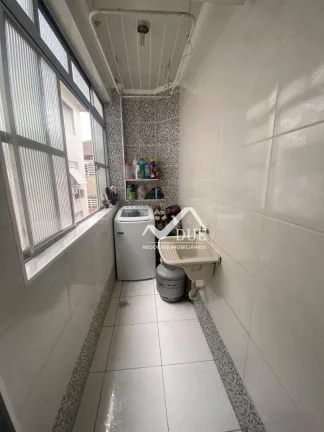 Imagem Apartamento com 2 dormitórios à venda, 57 m² por R$ 285.000,00 - Macuco - Santos/SP
