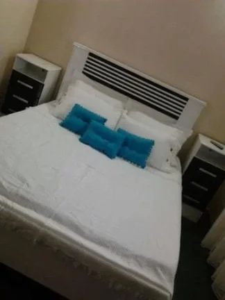 Imagem Casa para Venda em Itanhaém, Tupi, 3 dormitórios, 1 suíte, 2 banheiros, 2 vagas