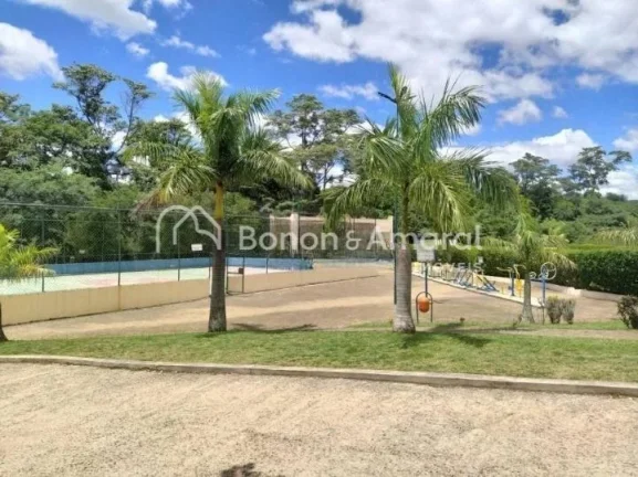 Imagem Linda casa à venda em condomínio fechado na cidade de Valinhos, SP. 

Este encantador sobrado ofer...