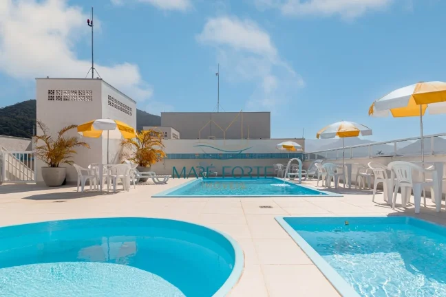 Imagem APARTAMENTO 2 OU 3 DORMITÓRIOS NO CENTRO COM SAUNA, HIDROMASSAGEM E 2 PISCINAS